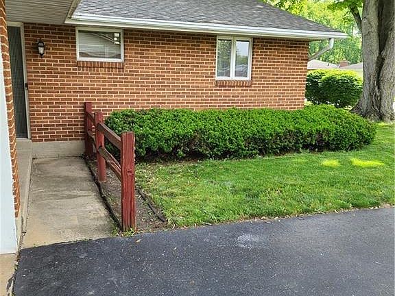 3rd image of 6237 Constitution Dr