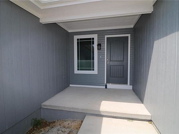 2nd image of 5019 University Ave