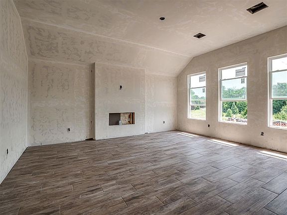 5th image of 2116 Ridge Pine Rd