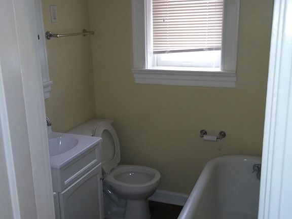 3rd image of 2649 Utah St #2
