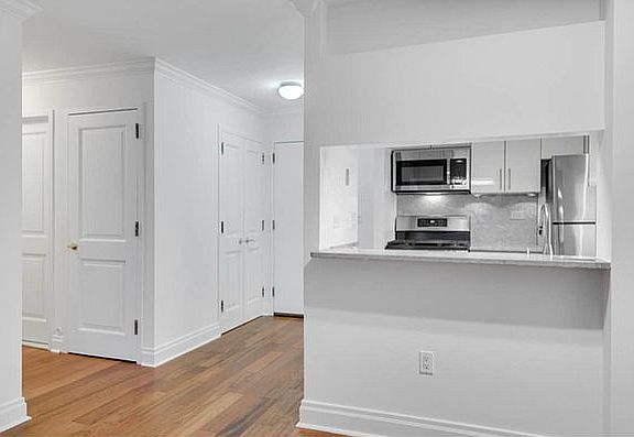 3rd image of 350 E 82nd St APT 4A