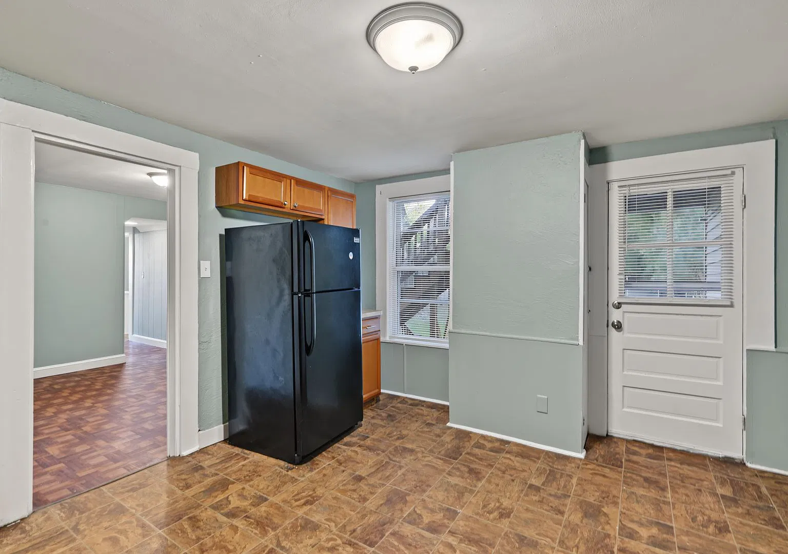 1201-1203 Worcester St — Photo 4