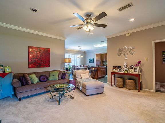 4th image of 321 Windward Dr