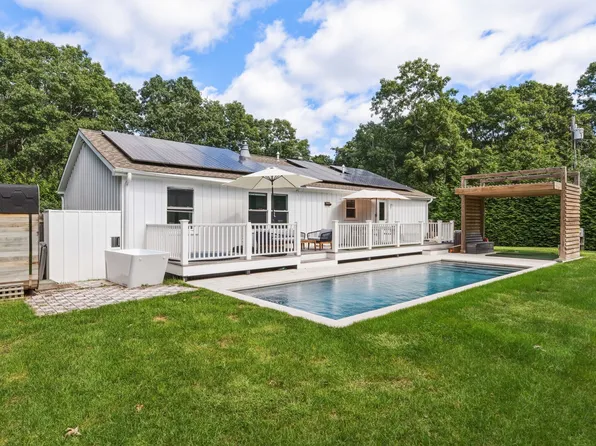 1 Bel Grove Dr, East Hampton, NY 11937