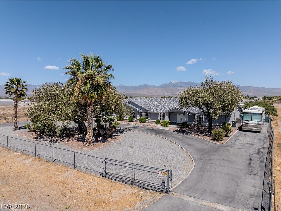 1st image of 3751 S Mariposa Ave