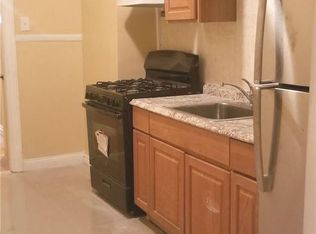 9522 76th St, Ozone Park, NY 11416