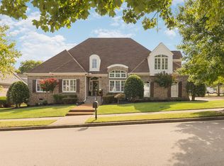 660 Springlake Dr, Franklin, TN 37064