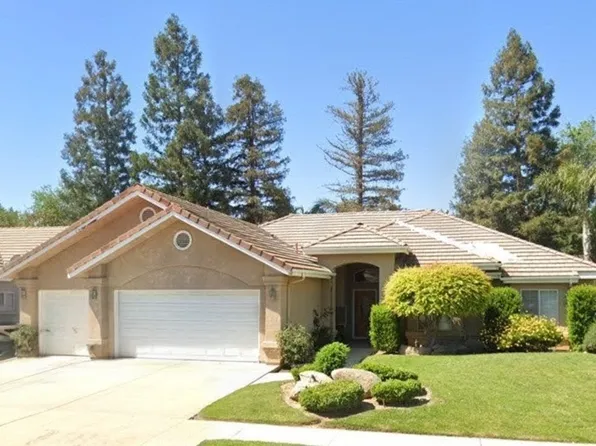 1066 N Joshua Ave, Clovis, CA 93611