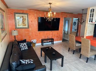 26 SW 6th St #2, Dania, FL 33004