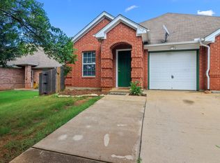 507 Maple St UNIT A, Aubrey, TX 76227
