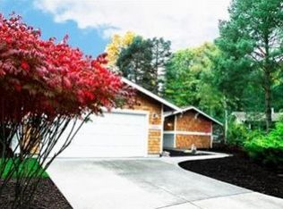 2404 179th Ave NE, Redmond, WA 98052