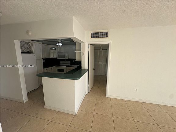 5th image of 12590 NE 16th Ave APT 509
