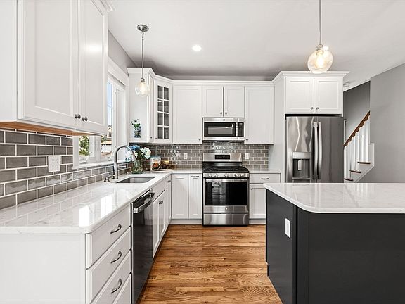 4th image of 63 Hummingbird Ln #A