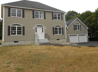 332 Donohue Rd, Dracut, MA 01826