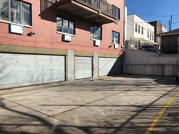 4th image of 1332 67th St APT 10