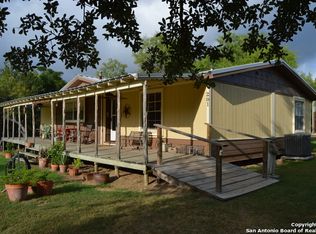201 Private Road 6730, Devine, TX 78016
