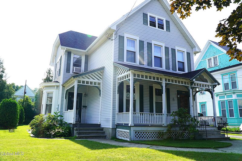 3rd image of 239 S 2nd Avenue