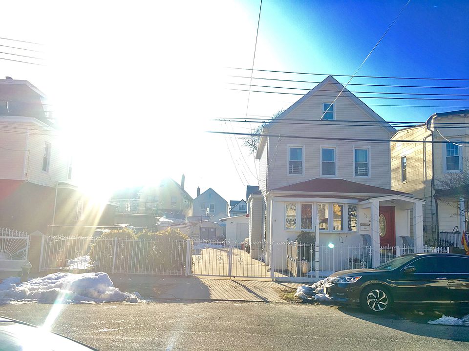 2nd image of 9518 109th St