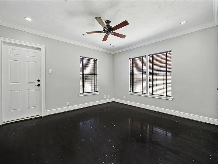 2912 Cetti St — Photo 13