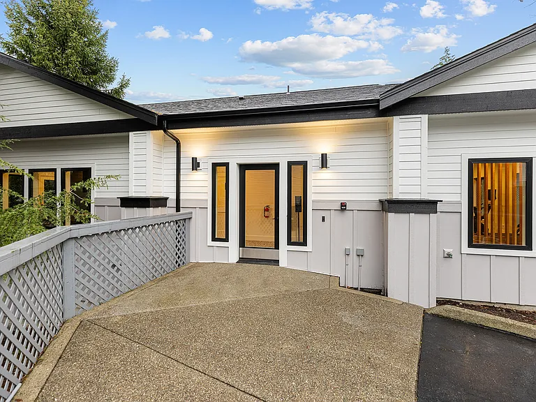 Keyway Apartments — Photo 17