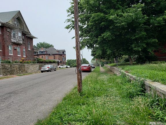 5th image of 1515 Francis St