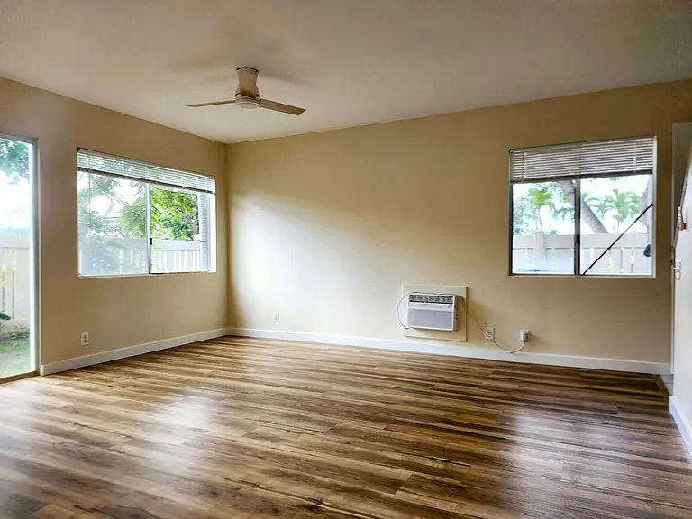 91-210 Mikiala Pl — Photo 8