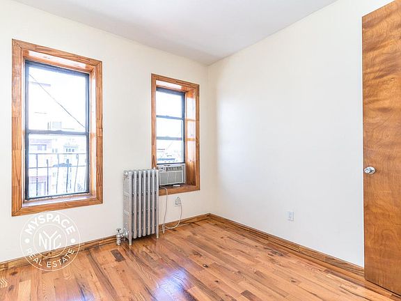 4th image of 134 Boerum St APT F5