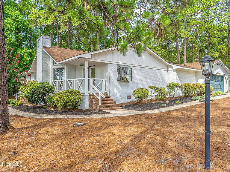 2 Sassafras Ln — Photo 3