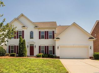 1013 Butterburr Dr, Matthews, NC 28104