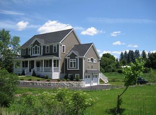 154 Main St, Southborough, MA 01772