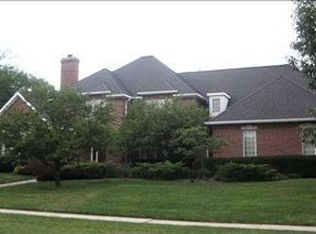 1903 Crimson Ln, Bloomington, IL