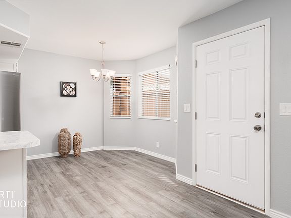 4th image of 818 Mesquite Springs Dr #1-202