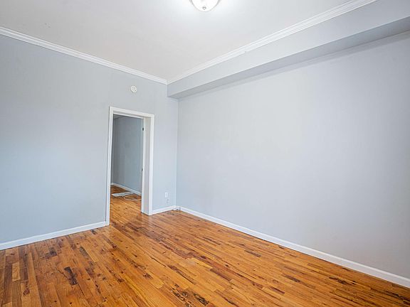 2nd image of 1114 Mackay Pl #1F