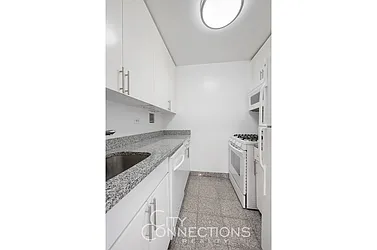 Rented by City Connections Realty