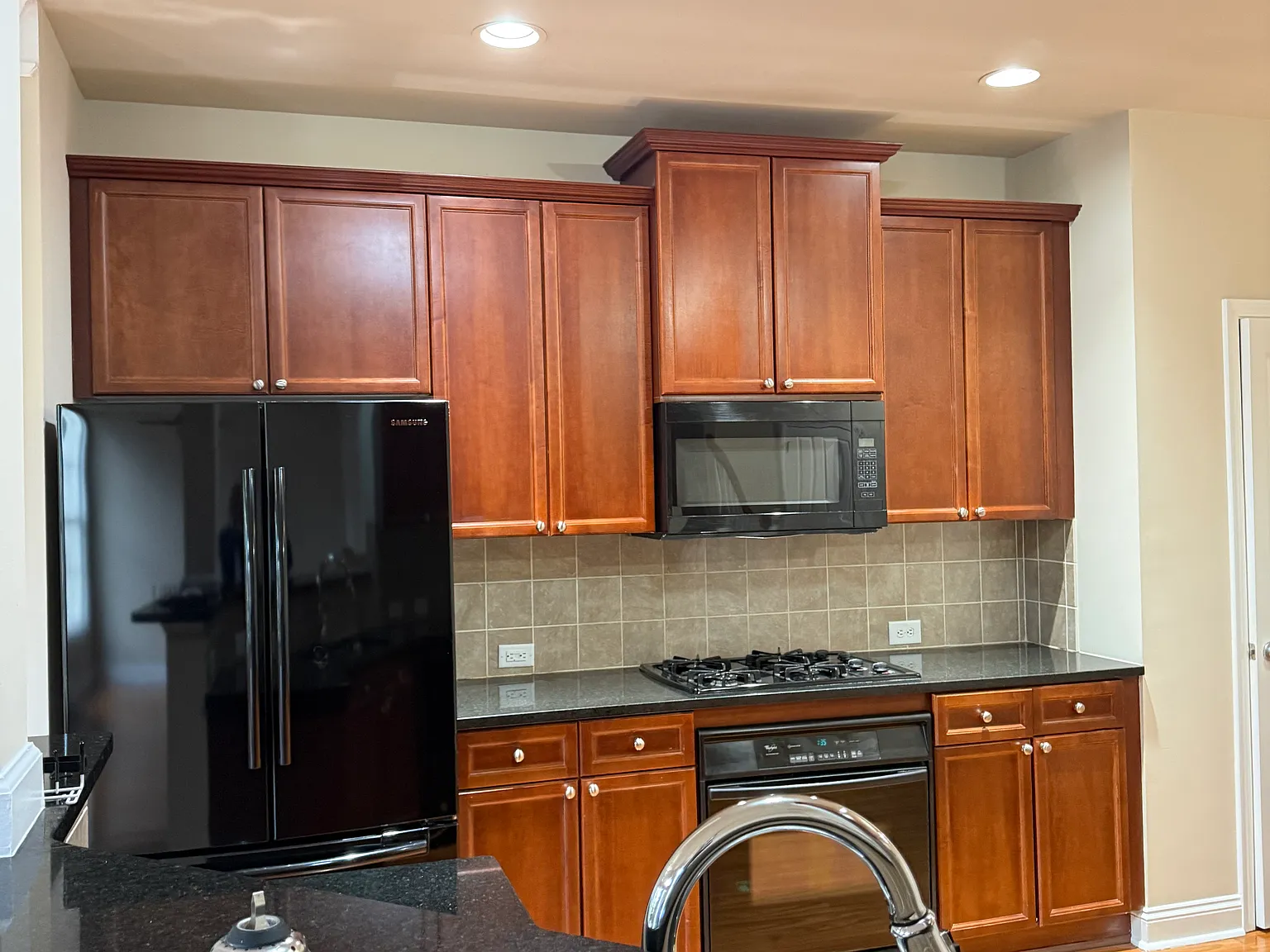 4 bed, 3178 sqft, $2,500 — Photo 4