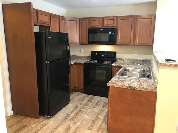5th image of 4321 10th Ave #4321