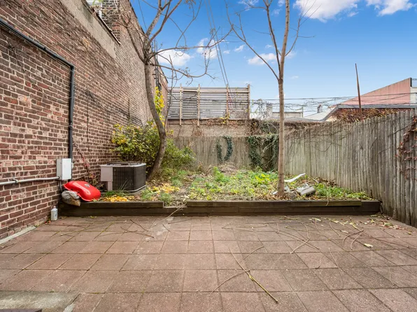 62-22 Myrtle Avenue image 14 of 16