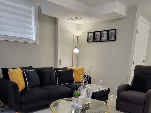 (undisclosed Address), Clarington, ON L1C 7G4