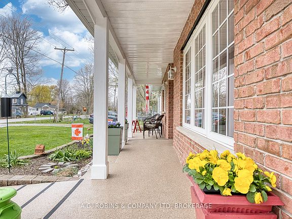 4th image of 633 Wyldewood Rd