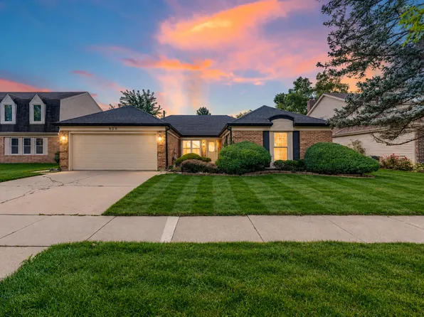 620 Cobblestone Ln, Buffalo Grove, IL 60089