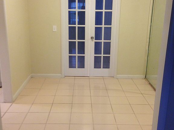 3rd image of 2623 NW 22nd Ave