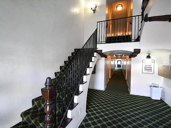 5th image of 505 Fair Oaks Ave APT K