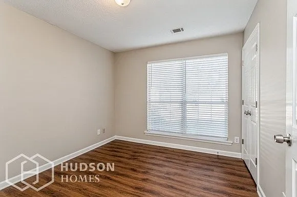 649 Fernstone Trl — Photo 8