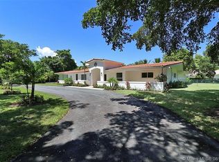 6425 Chapman Field Dr, Pinecrest, FL 33156