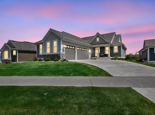 11527 Arnie Way N, Lake Elmo, MN 55042