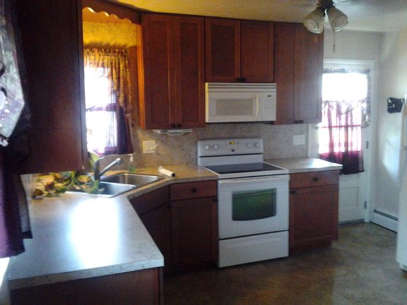 521 Kitchen
