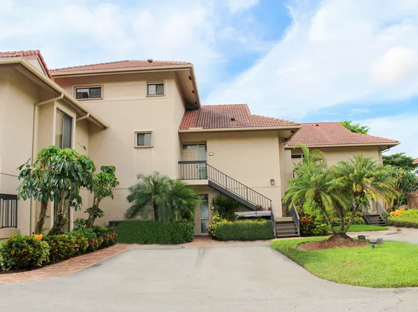 19263 Sabal Lake Dr, Boca Raton, FL 33434