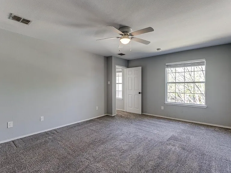 10610 Lansdowne Ln — Photo 17
