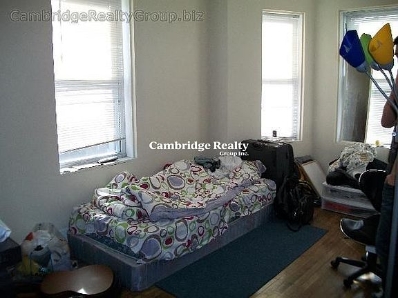 5th image of 38 Hemenway St #3T