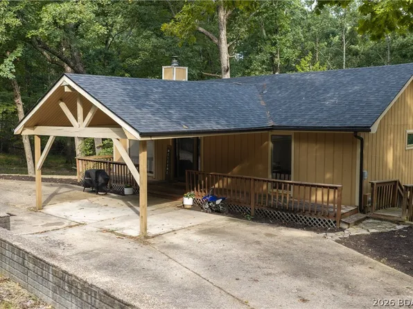 113 Kingsrow Dr, Camdenton, MO 65020
